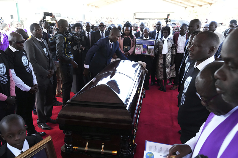 Kelvin Kiptum Receives State Funeral, Kelvin Kiptum, recordista mundial da maratona, recebe um funeral estadual
