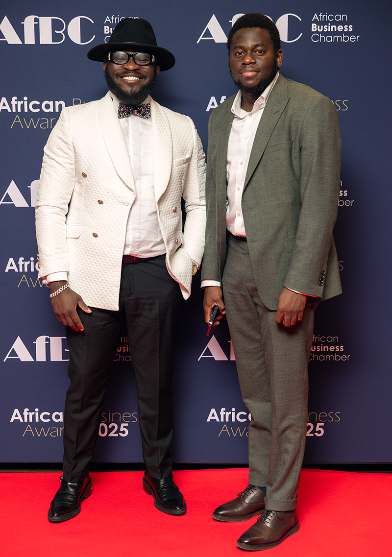 , IN PICTURES: Diaspora Insurance wins Financial Services Excellence Award at London gala dinner